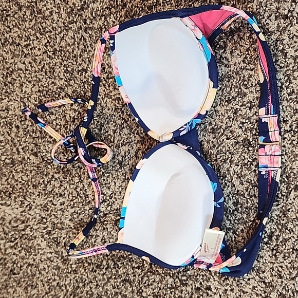 2pc Arizona swim suit top is a small bottom medium - Picture 4 of 8